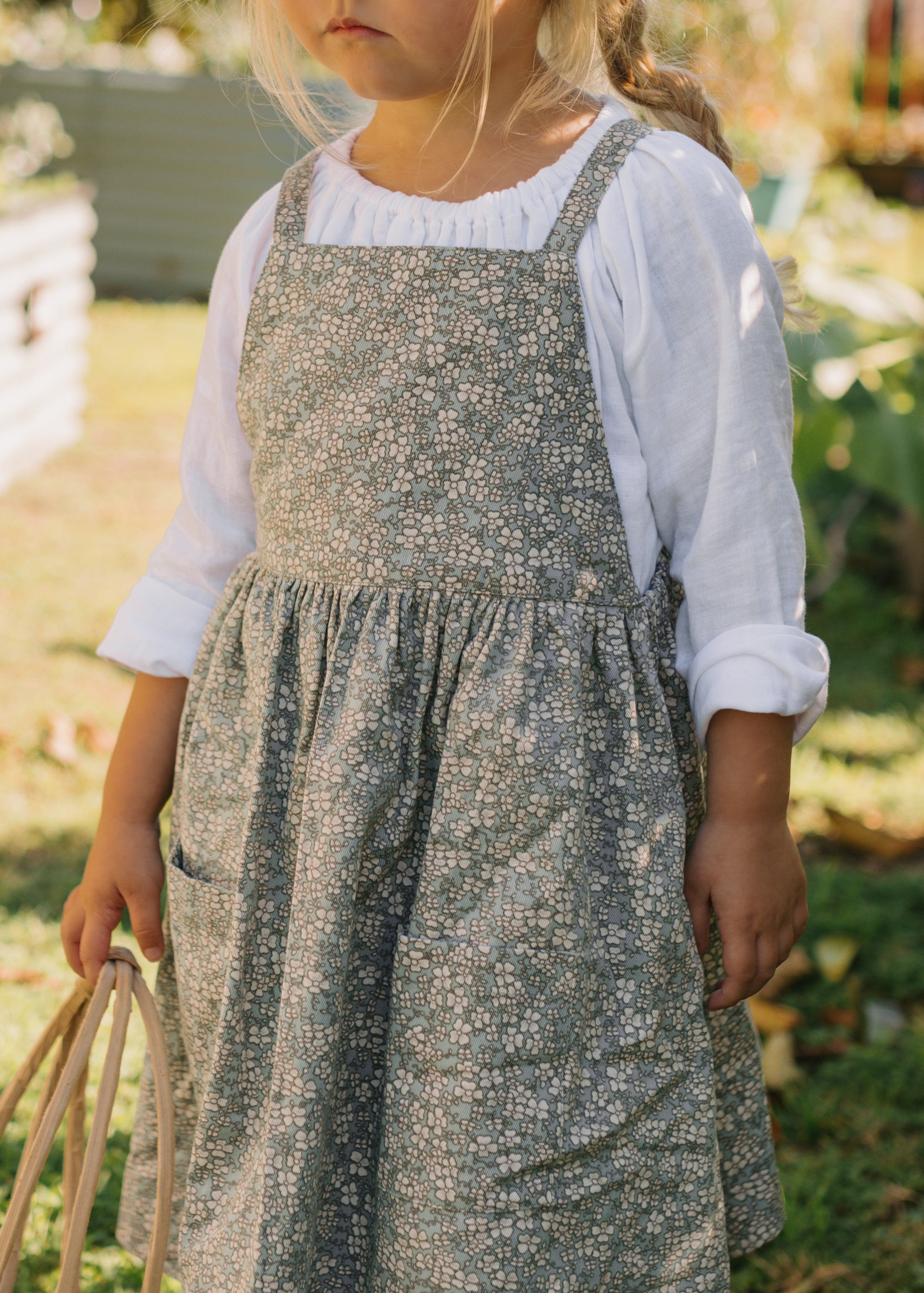 Holiday Dress in Twill Winter Daisy