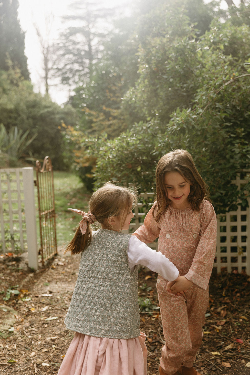 Quilted Vest in Winter Daisy - printebebe.com