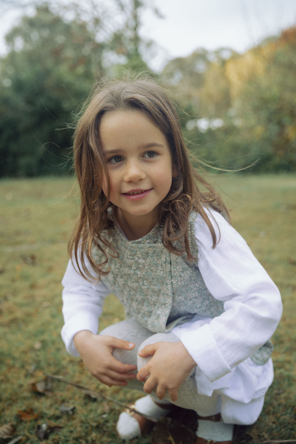 Quilted Vest in Winter Daisy - printebebe.com