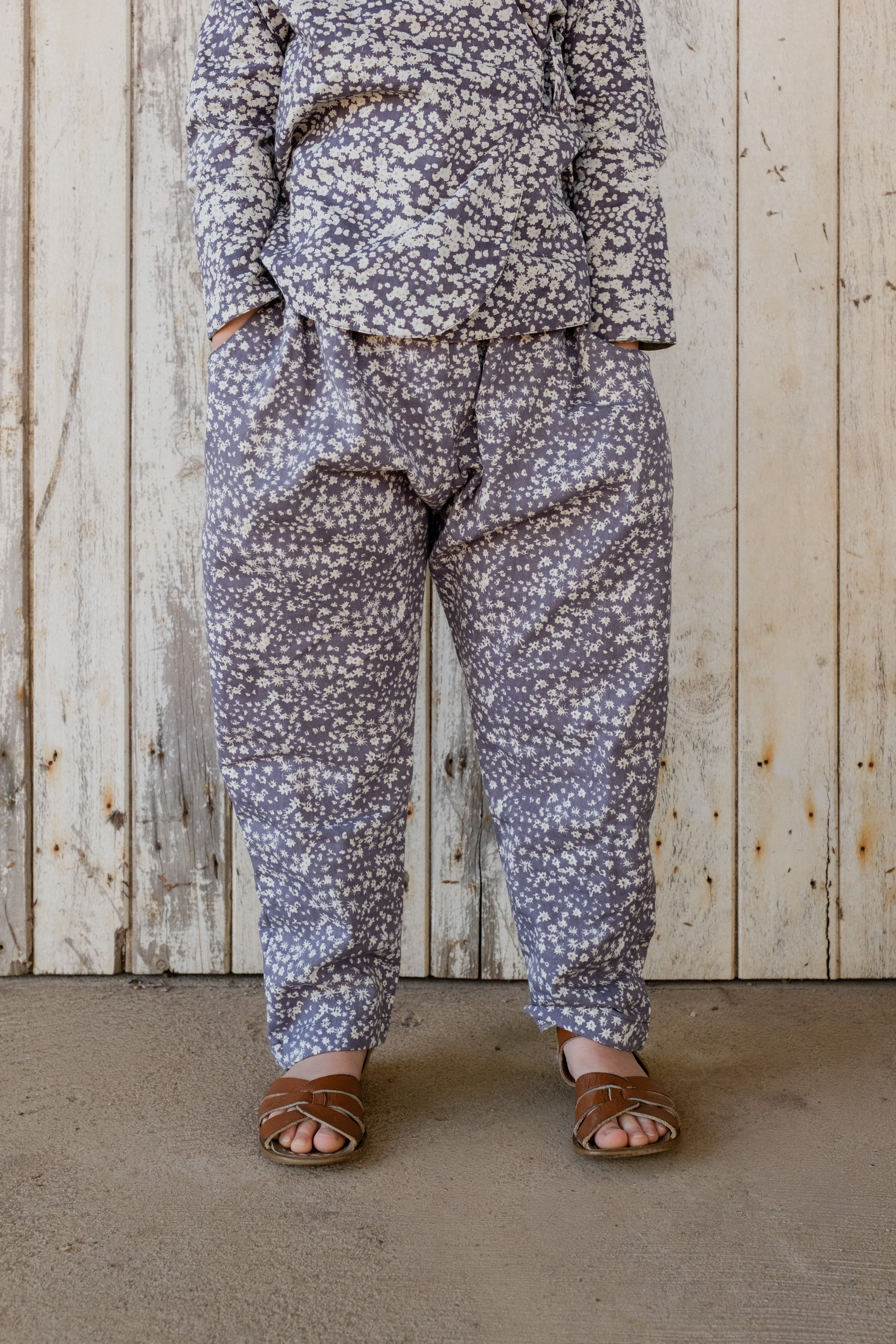 Pocket Pants in Twill Midnight Butterflies