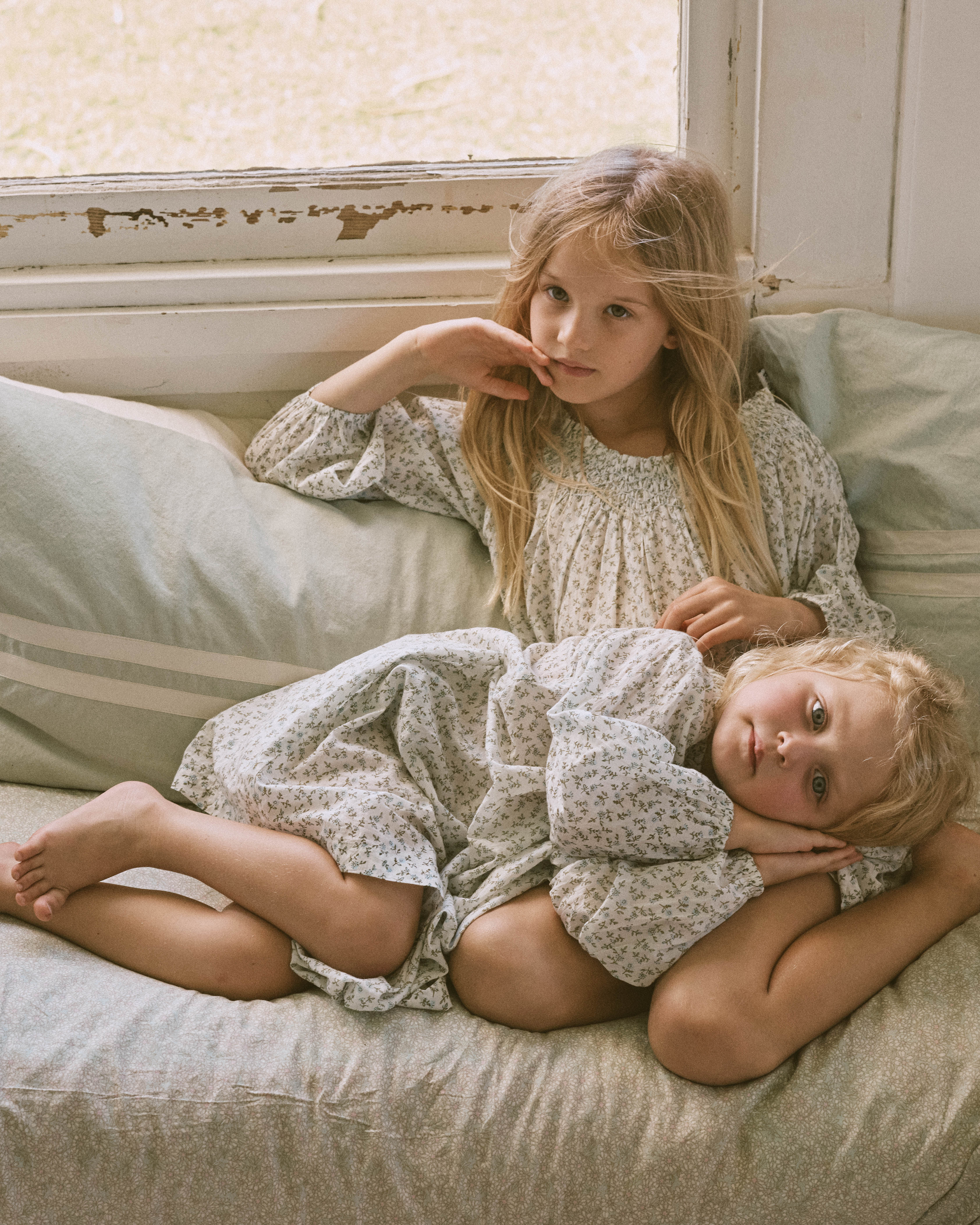 Everywhere Dress in Whisper Blue Falling Daisy