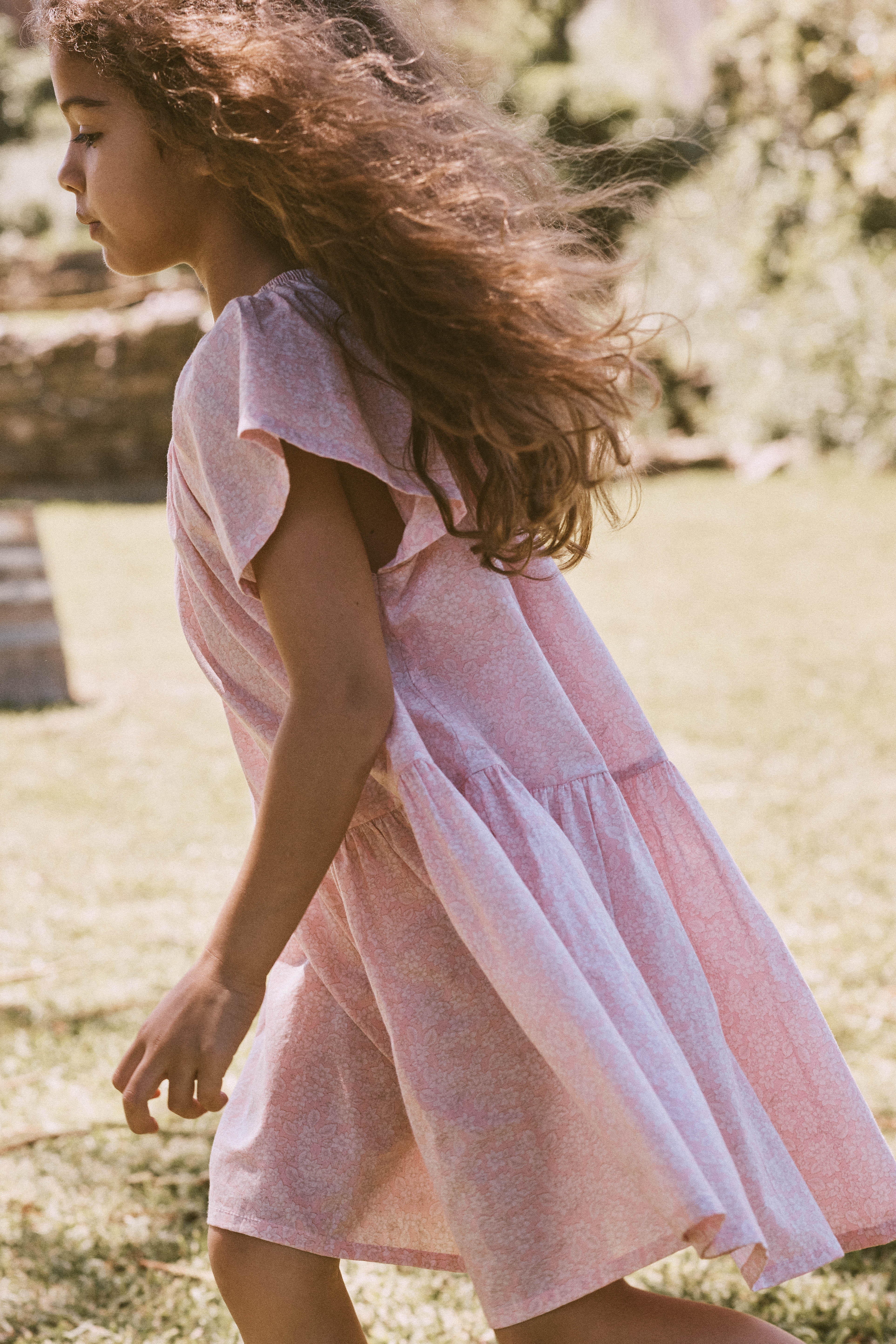 Flutter Dress in Petal Pink Field Flower - printebebe.com