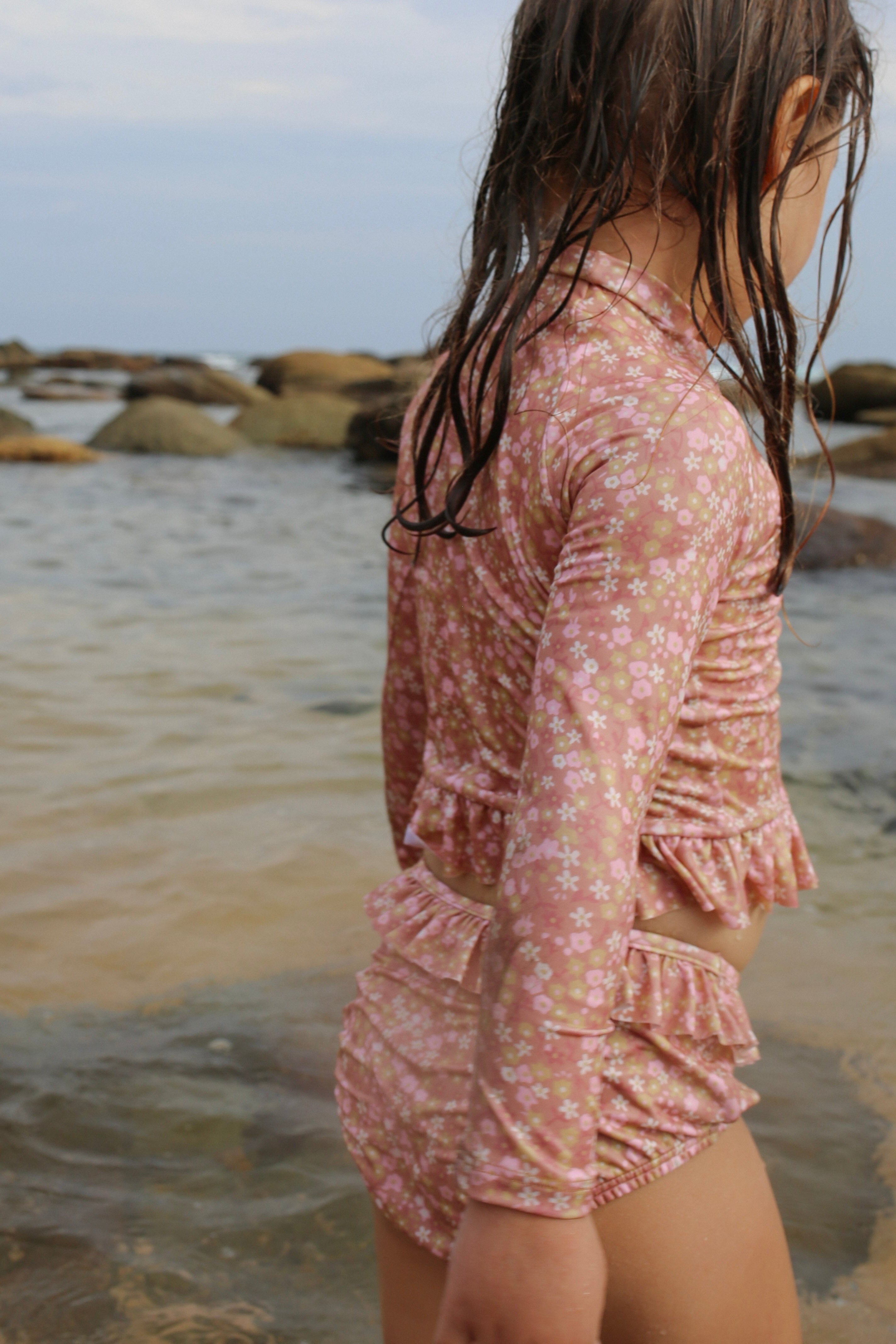 Ruffle Rashie Set in Caramel Milky Way - printebebe.com