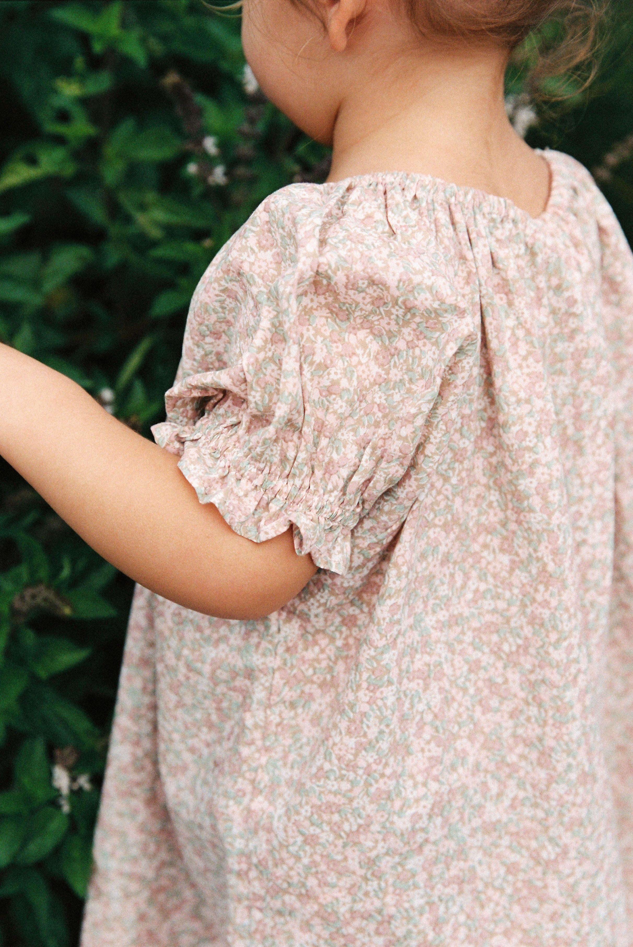 Bubble Smock Dress in Babyccino Mini Flower
