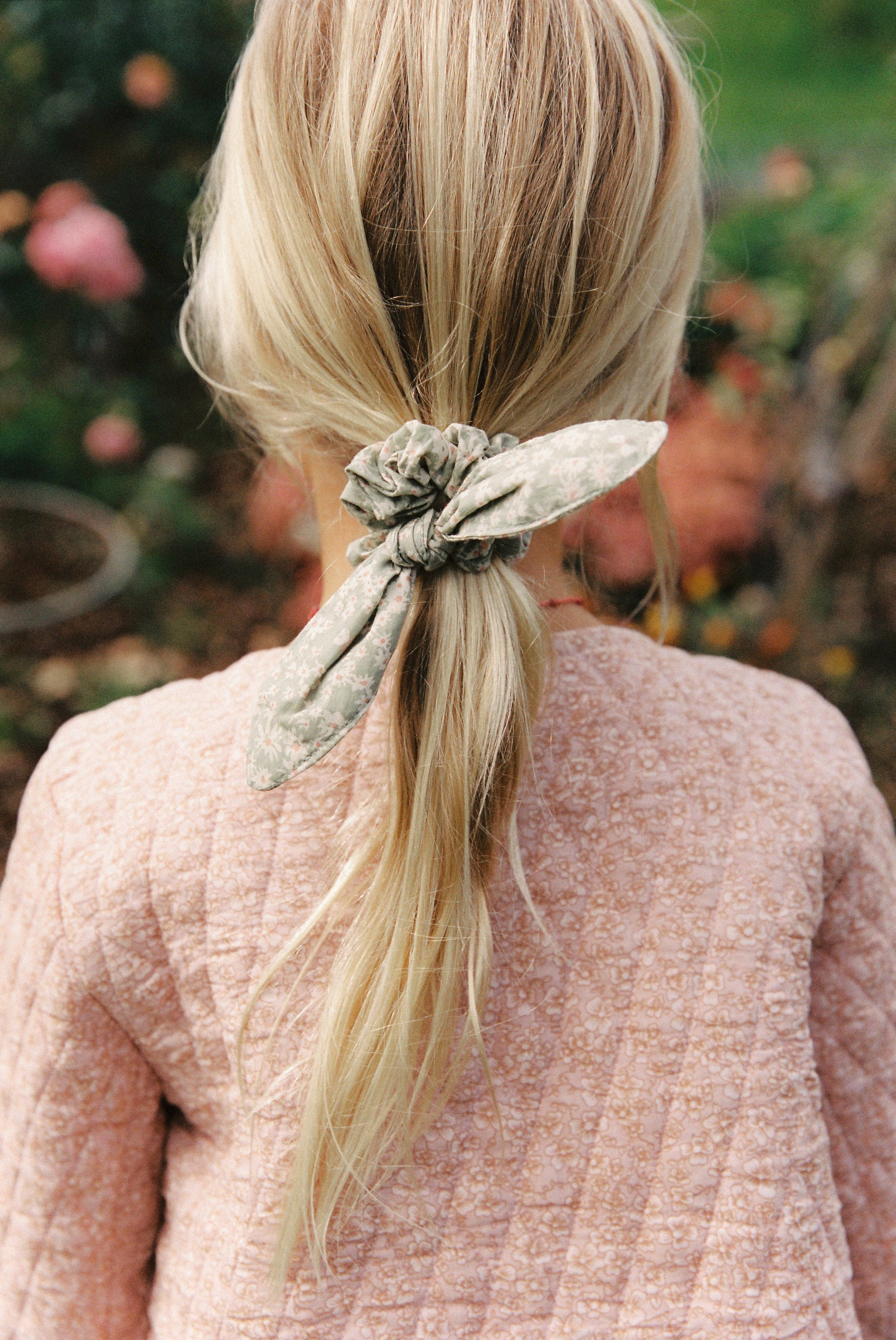 Sage Butterflies Scrunchie - printebebe.com