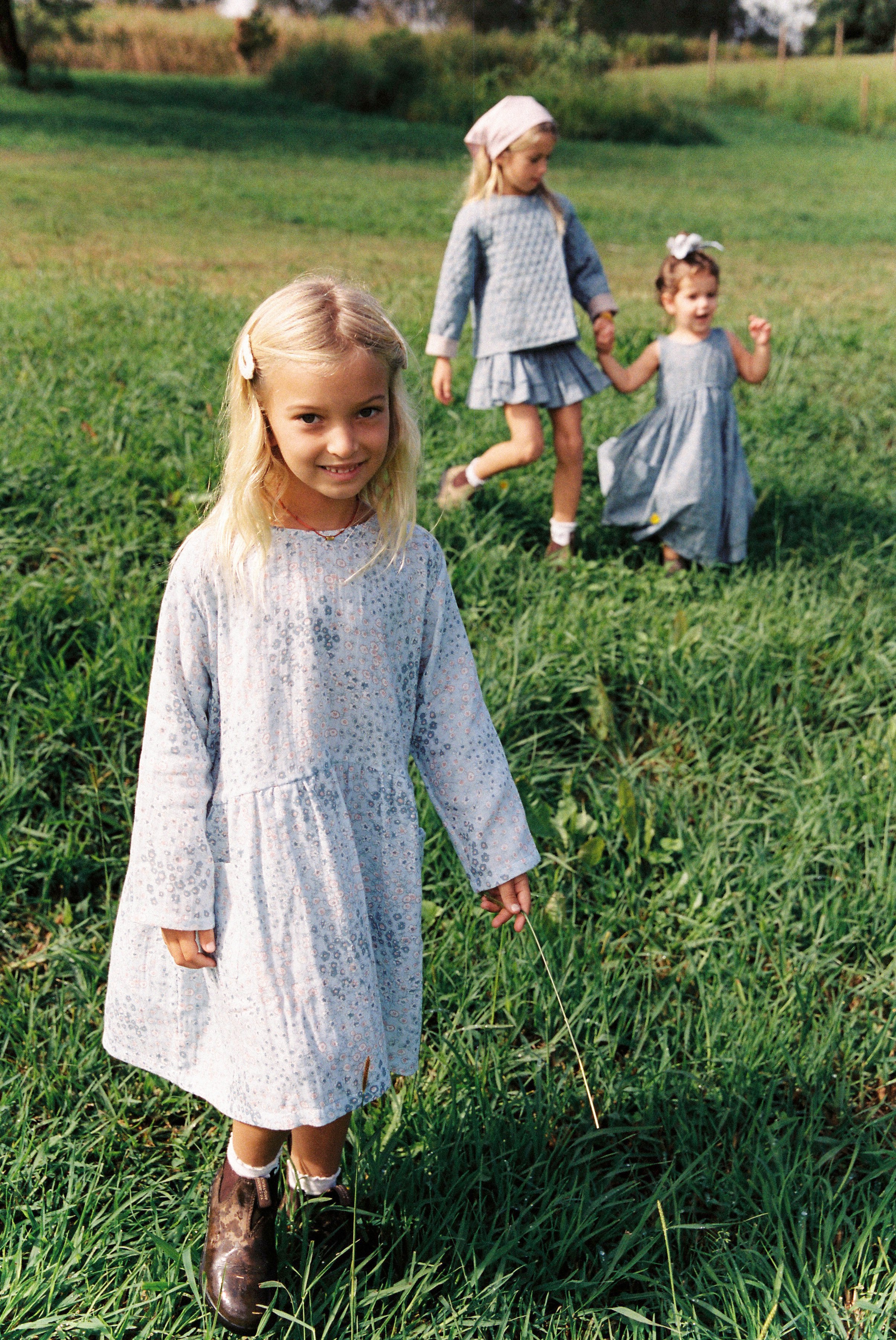 Auguste Dress in Baby Blue Vintage Flower - printebebe.com