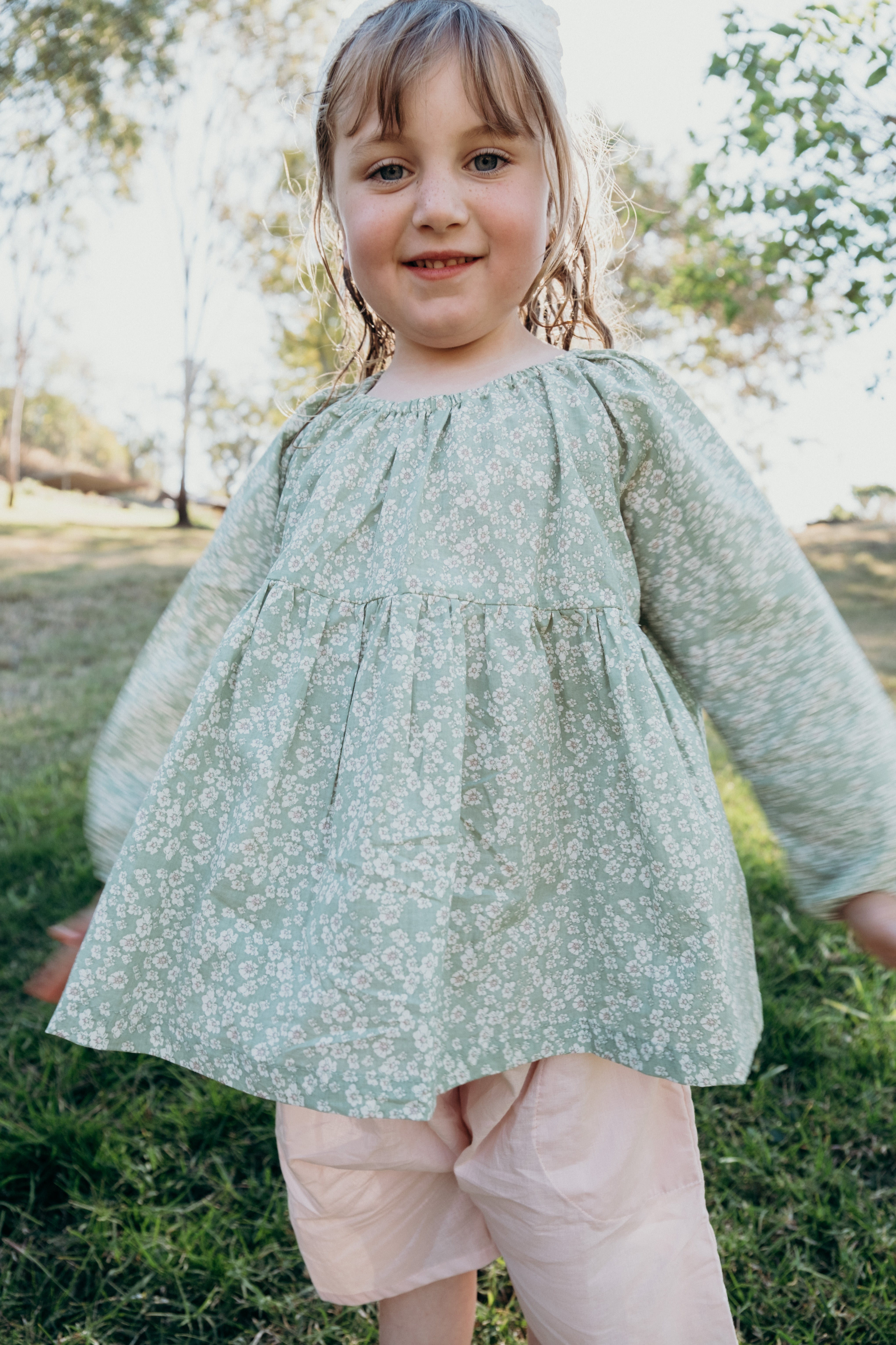 Oscar Smock Top in Mint Green Wild Flower