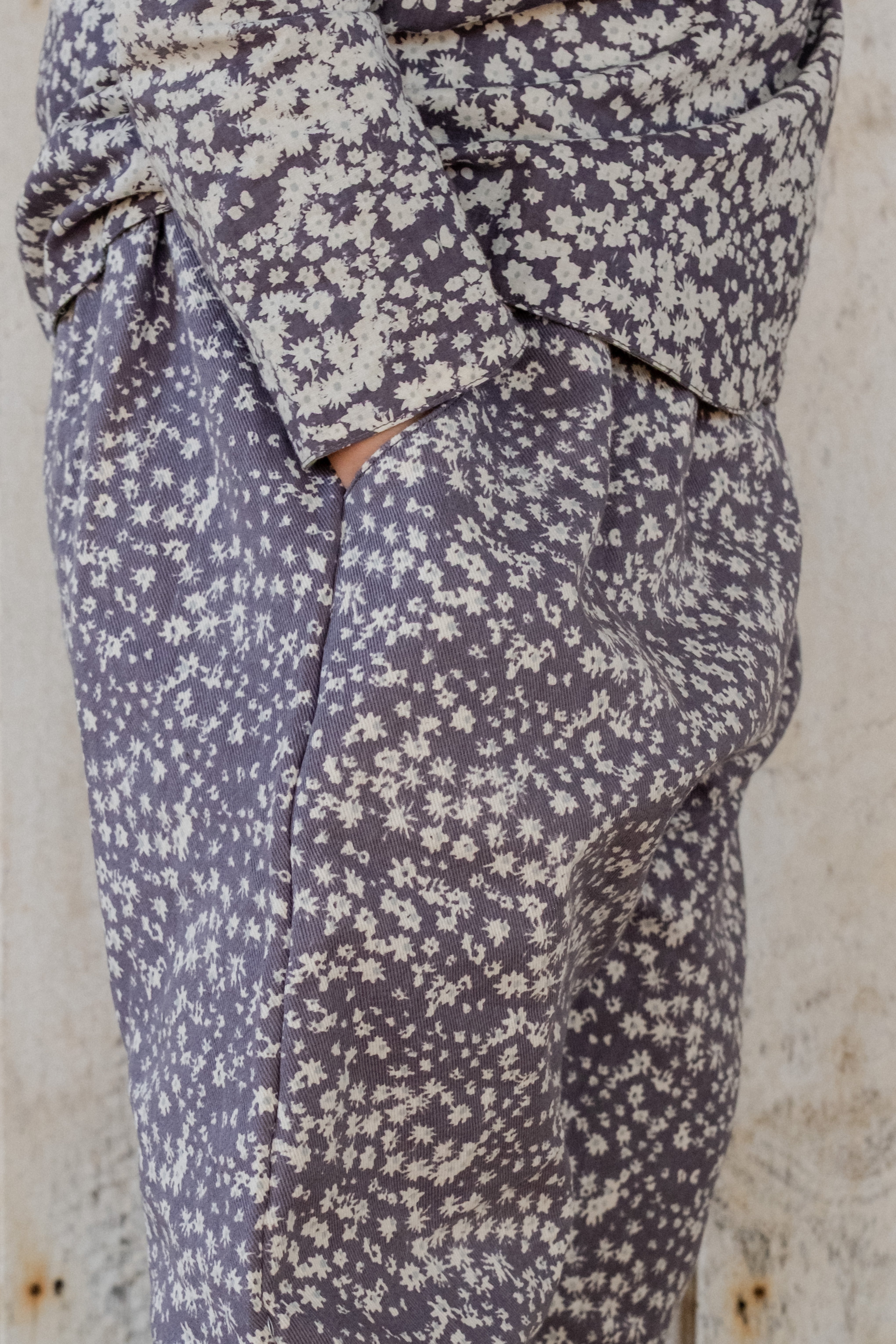 Pocket Pants in Twill Midnight Butterflies