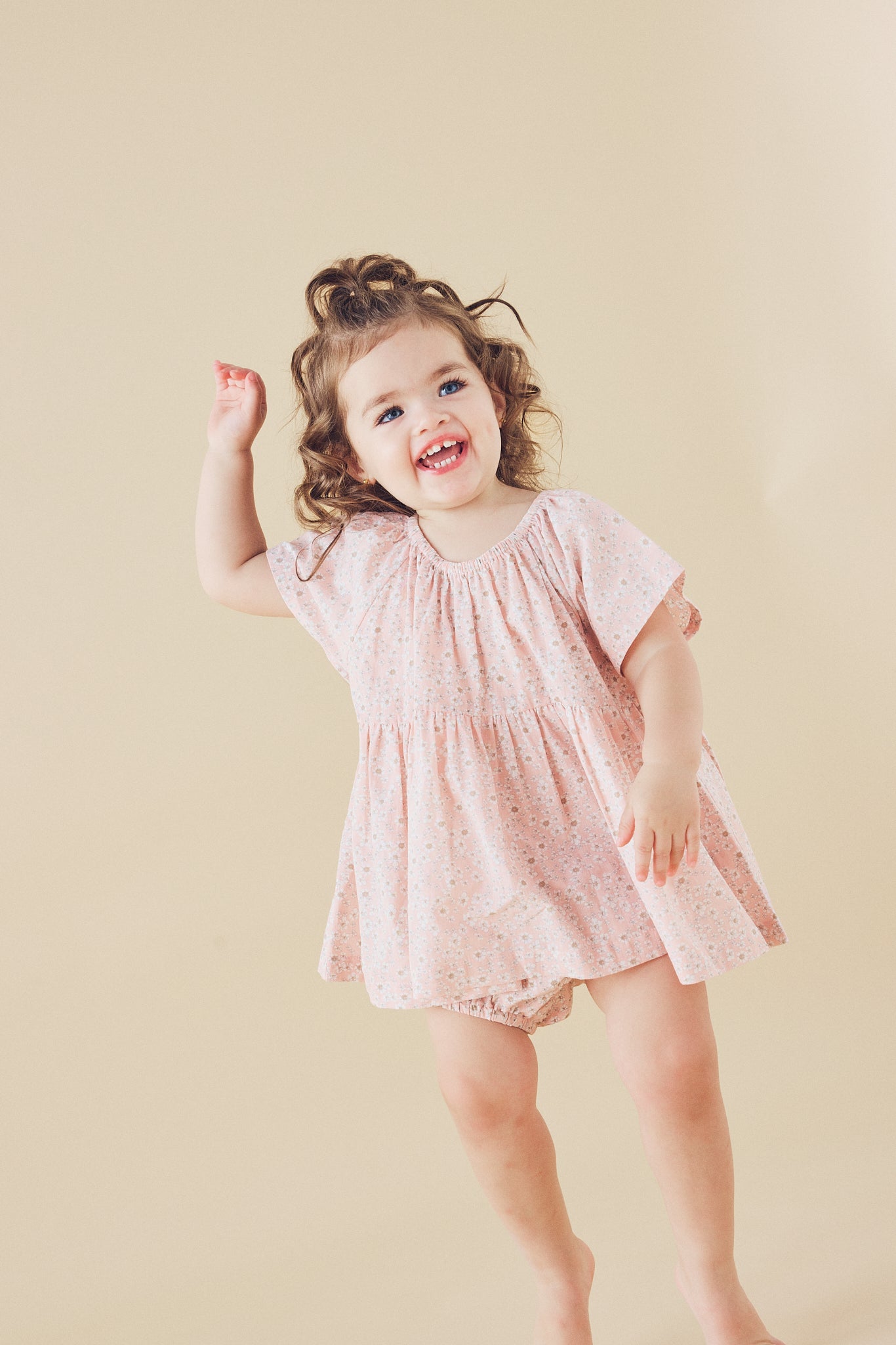 La Renta top in Pretty Pink Wildflowers - printebebe.com