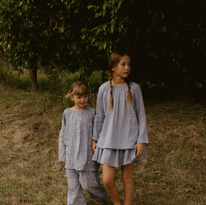 Super Soft Pocket Smock in Chambray Blue - printebebe.com