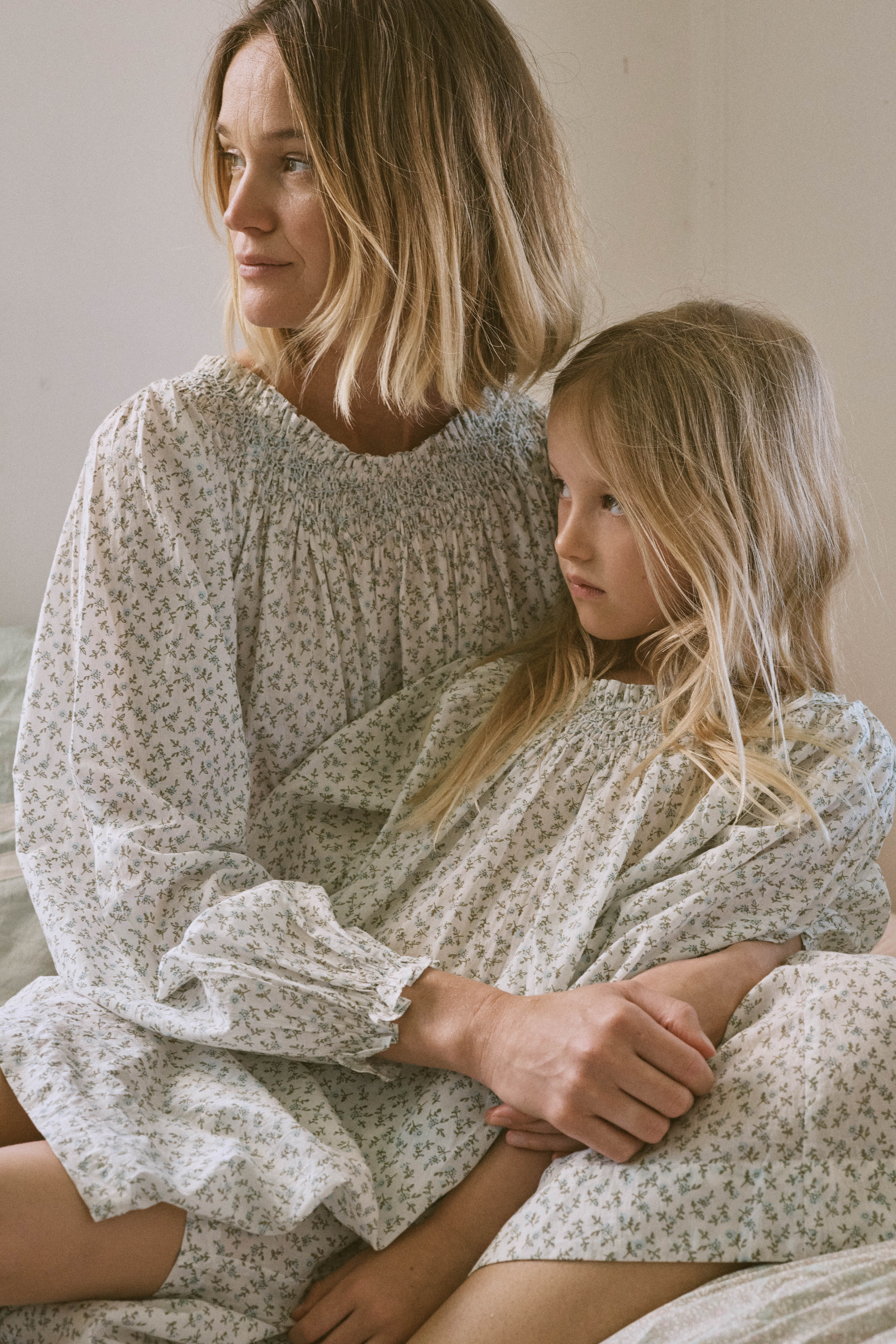 Juliet Nightgown in Whisper Blue Falling Daisy - printebebe.com