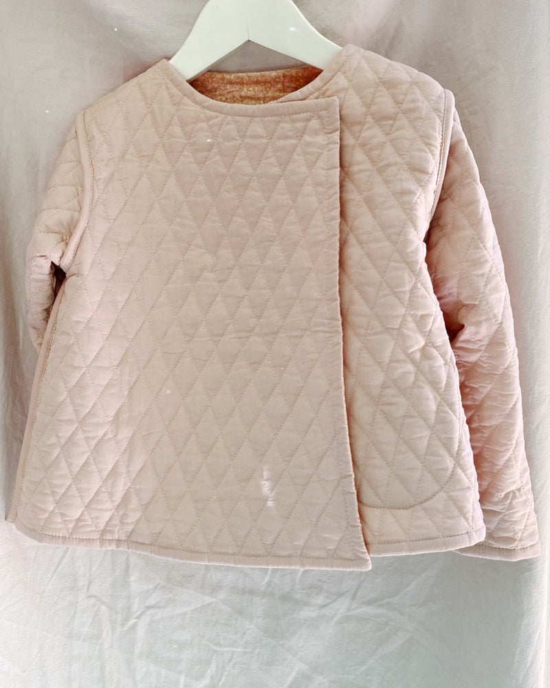 Quilted jacket in blushing pink winter daisy - printebebe.com