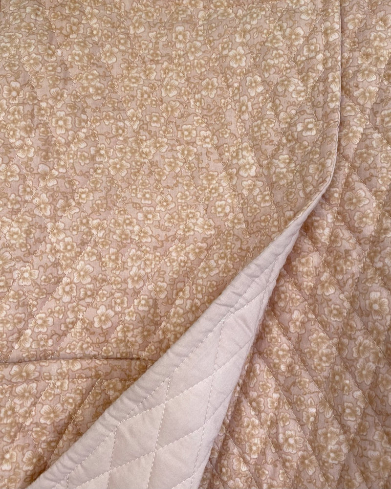 Quilted jacket in blushing pink winter daisy - printebebe.com